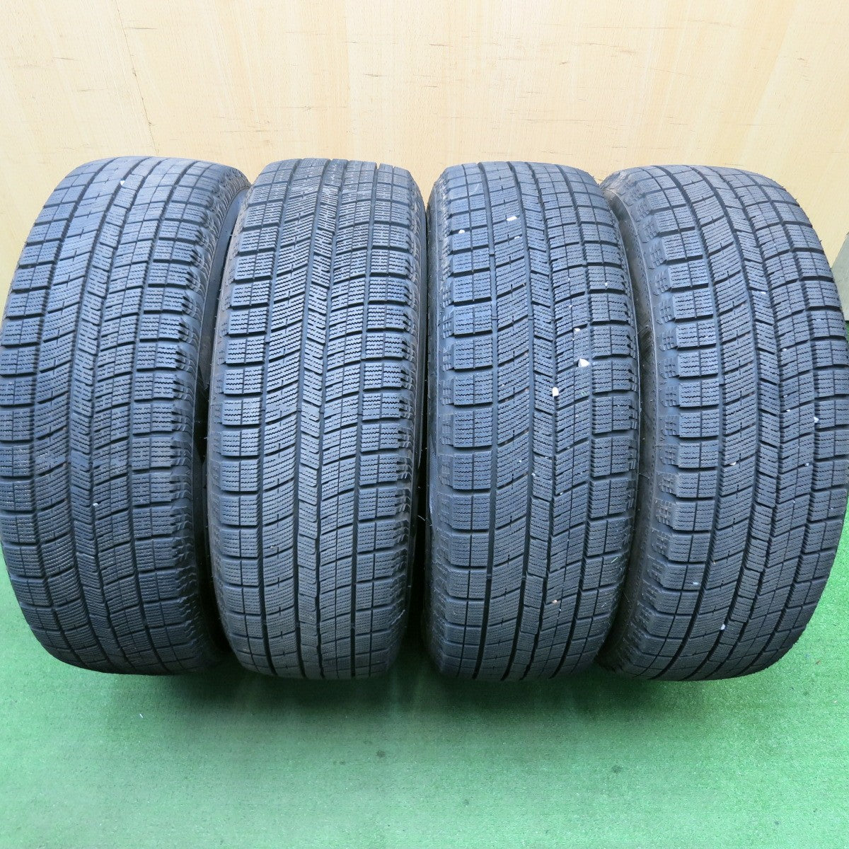 バリ溝!22年!ほぼ10分★スタッドレス 225/65R17 ナンカン アイスアクティバ AW-1 Verthandi ヴェルサンディ ヴェルザンディ 17インチ PCD114.3/5H★5051108HAス