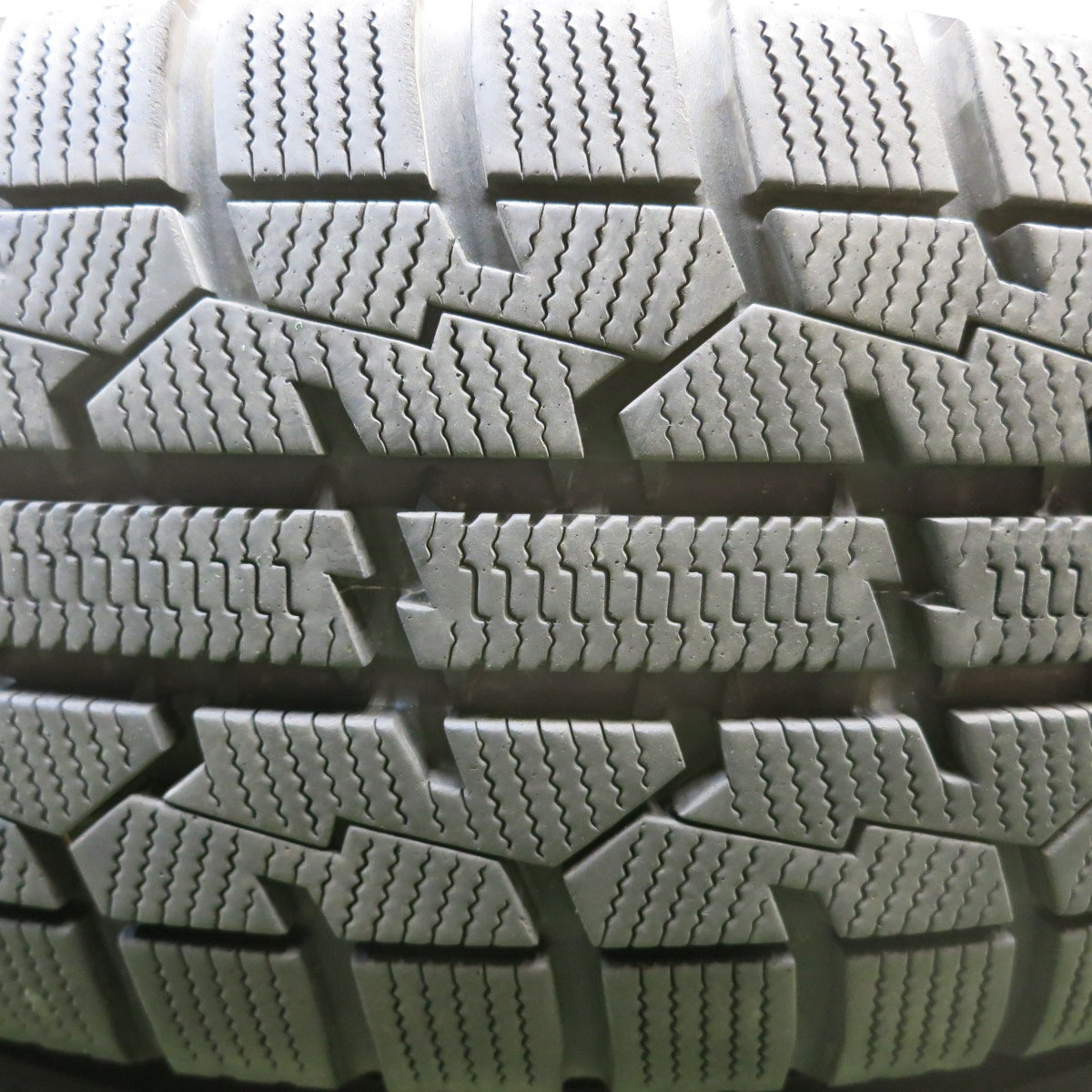 バリ溝!22年!9.5分★スタッドレス 195/65R15 トーヨー オブザーブ ガリット GIZ スチール ホイール 15インチ PCD114.3/5H★5092512HAス
