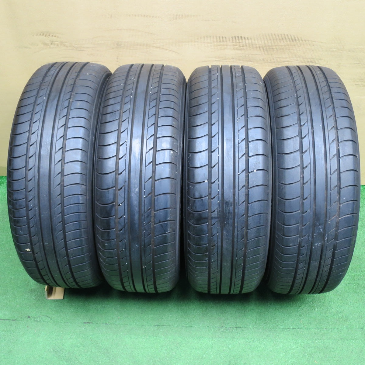 バリ溝!キレイ!9.5分★日産 キックス 純正 205/55R17 ヨコハマ ブルーアース E70 E70NZ 17インチ PCD114.3/5H★6041202NKノ
