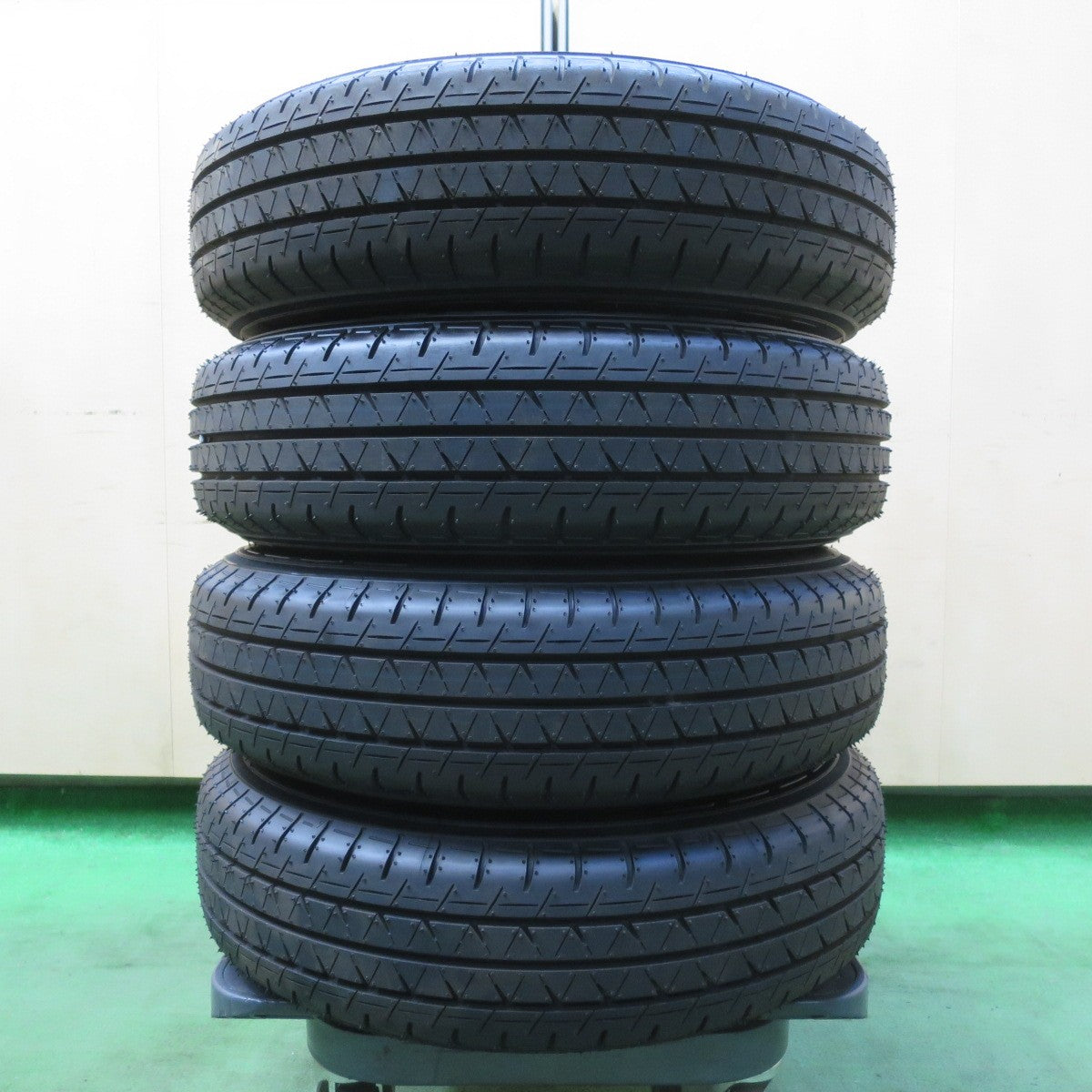 新車外し!25年★スズキ エブリイ バン 純正 スチール 145/80R12 80/78N ヨコハマ BluEarth-Van RY55 RY55D 12インチ PCD100/4H★5071102イノ