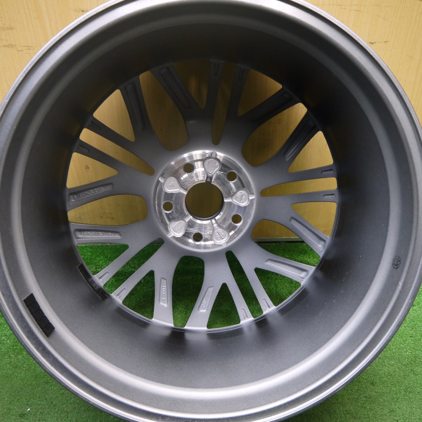 新車外し★レクサス IS 500 Fスポーツ パフォーマンス 純正 ホイール 19インチ 19×8.5J 19×9.5J PCD114.3/5H★5052304Hホ
