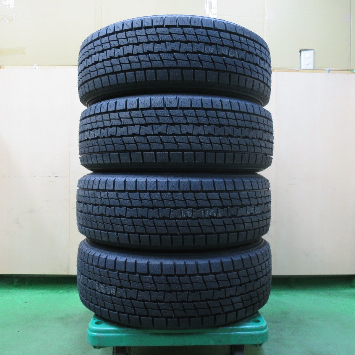 新車外し!タイヤ未使用!24年!センサー付★レクサス RX バージョンL 純正 235/55R20 スタッドレス グッドイヤー アイスナビ SUV PCD114.3/5H★4120608イス