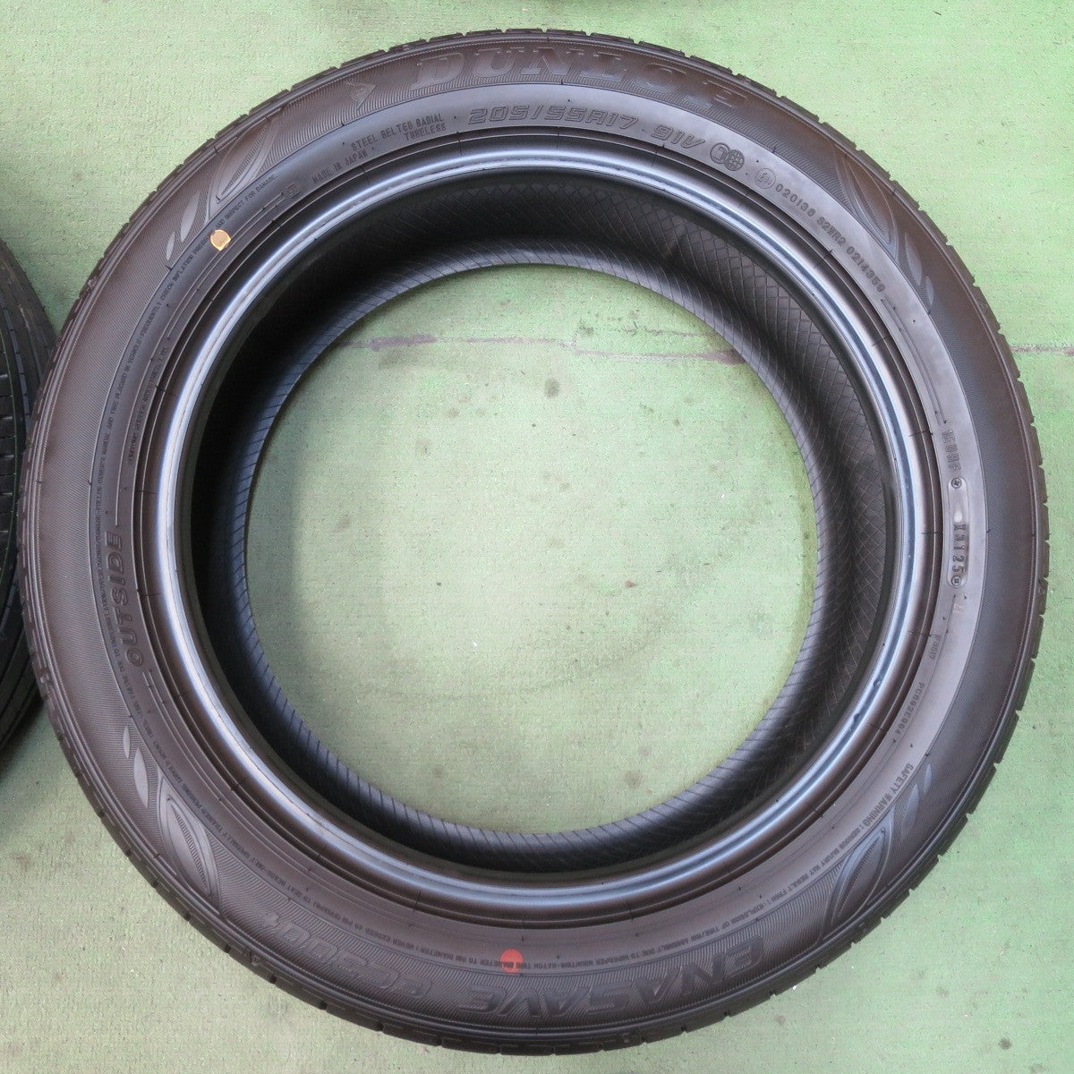 新車外し!25年★205/55R17 ダンロップ エナセーブ EC300+ タイヤ 17インチ ノア ヴォクシー 等★5092209イノタ