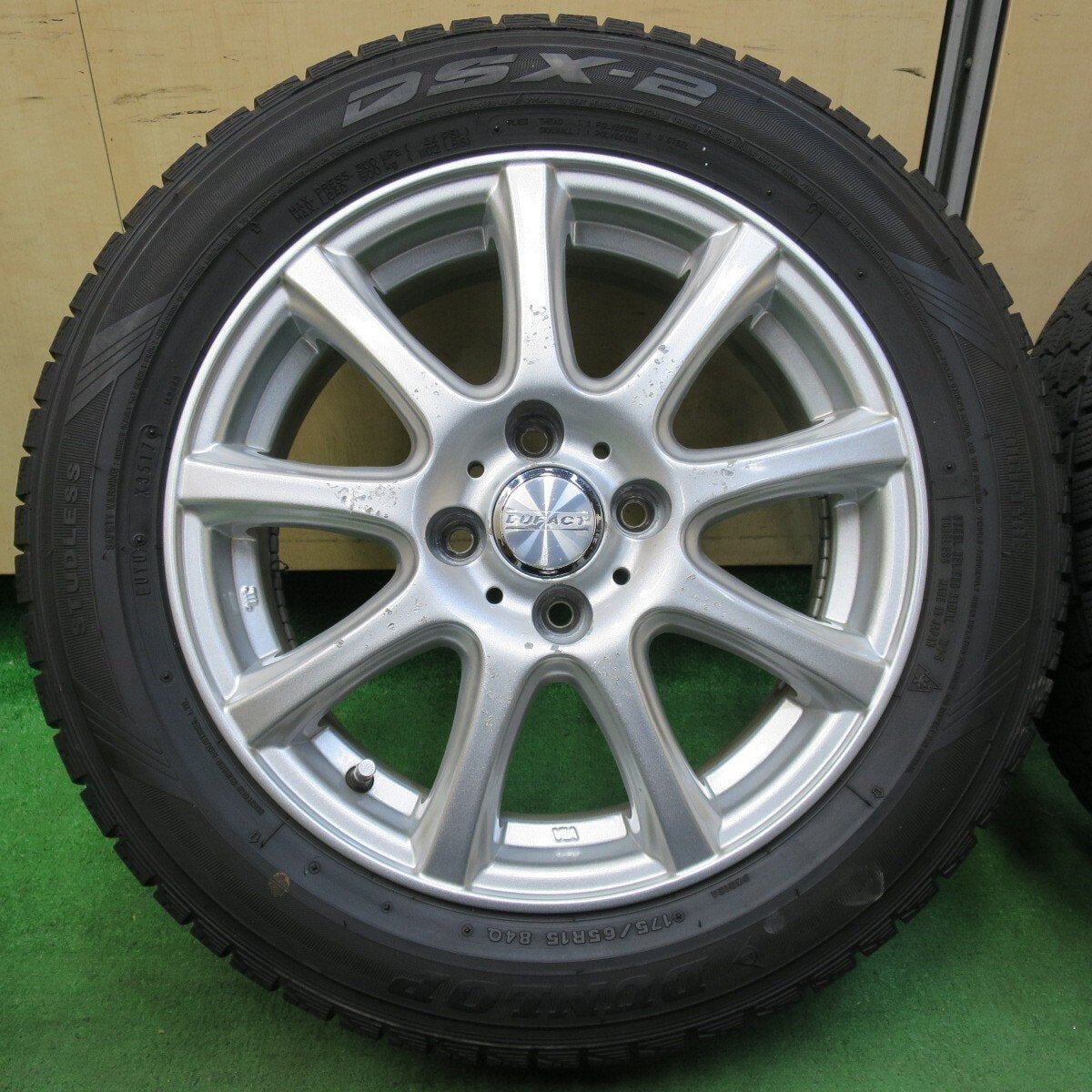 4本価格★スタッドレス 175/65R15 ダンロップ DSX-2 DUFACT デュファクト 15インチ PCD100/4H★4113013イス