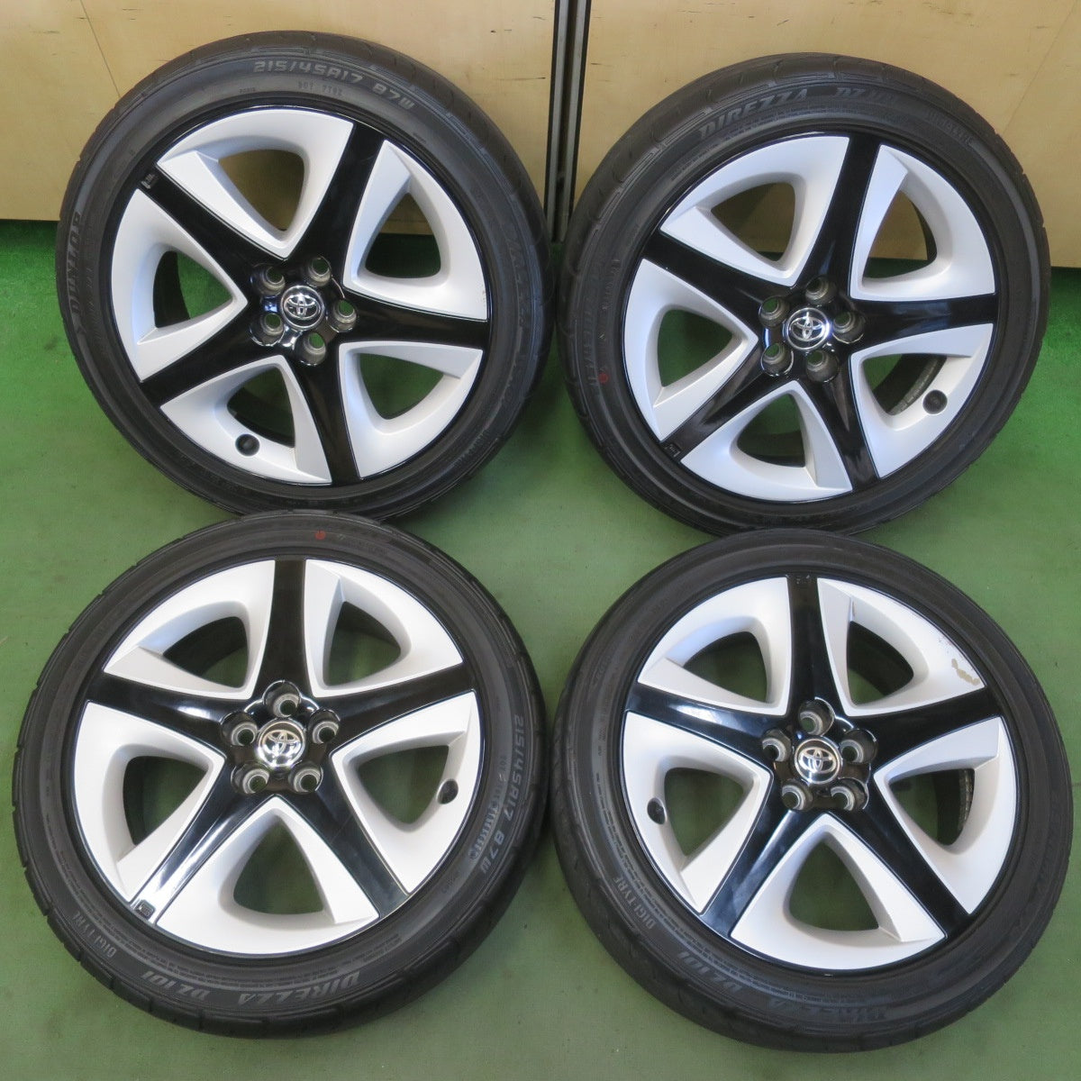 4本価格☆トヨタ 50系 プリウス ツーリング 純正 215/45R17 ダンロップ 