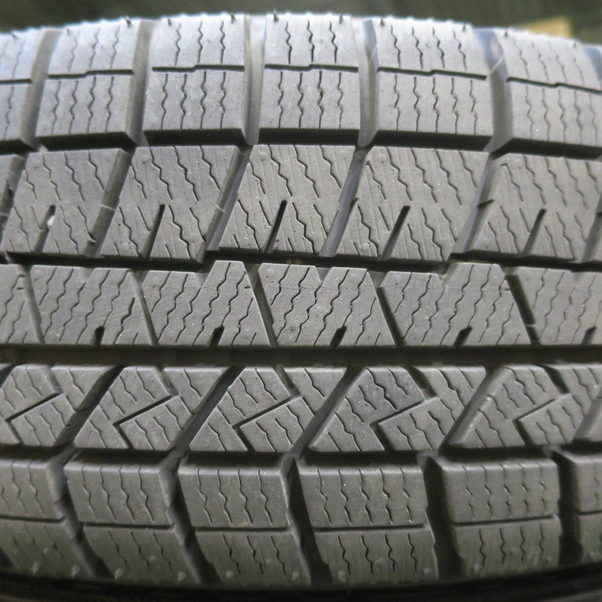 バリ溝!23年!9.5分以上★スタッドレス 155/65R14 ダンロップ ウインターマックス03 SCHNEIDER ATECH シュナイダー 14インチ PCD100/4H★5072406イス