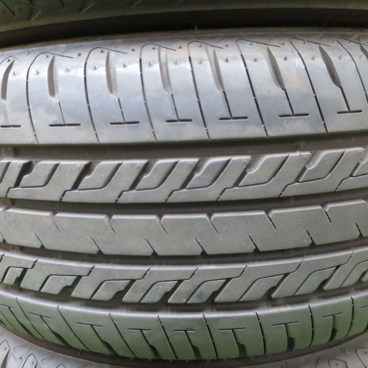 超バリ溝!25年!9.5分以上★215/55R16 セイバーリング SL201 タイヤ 16インチ クラウン インサイト レジェンド プレサージュ 等★6041303NGノタ