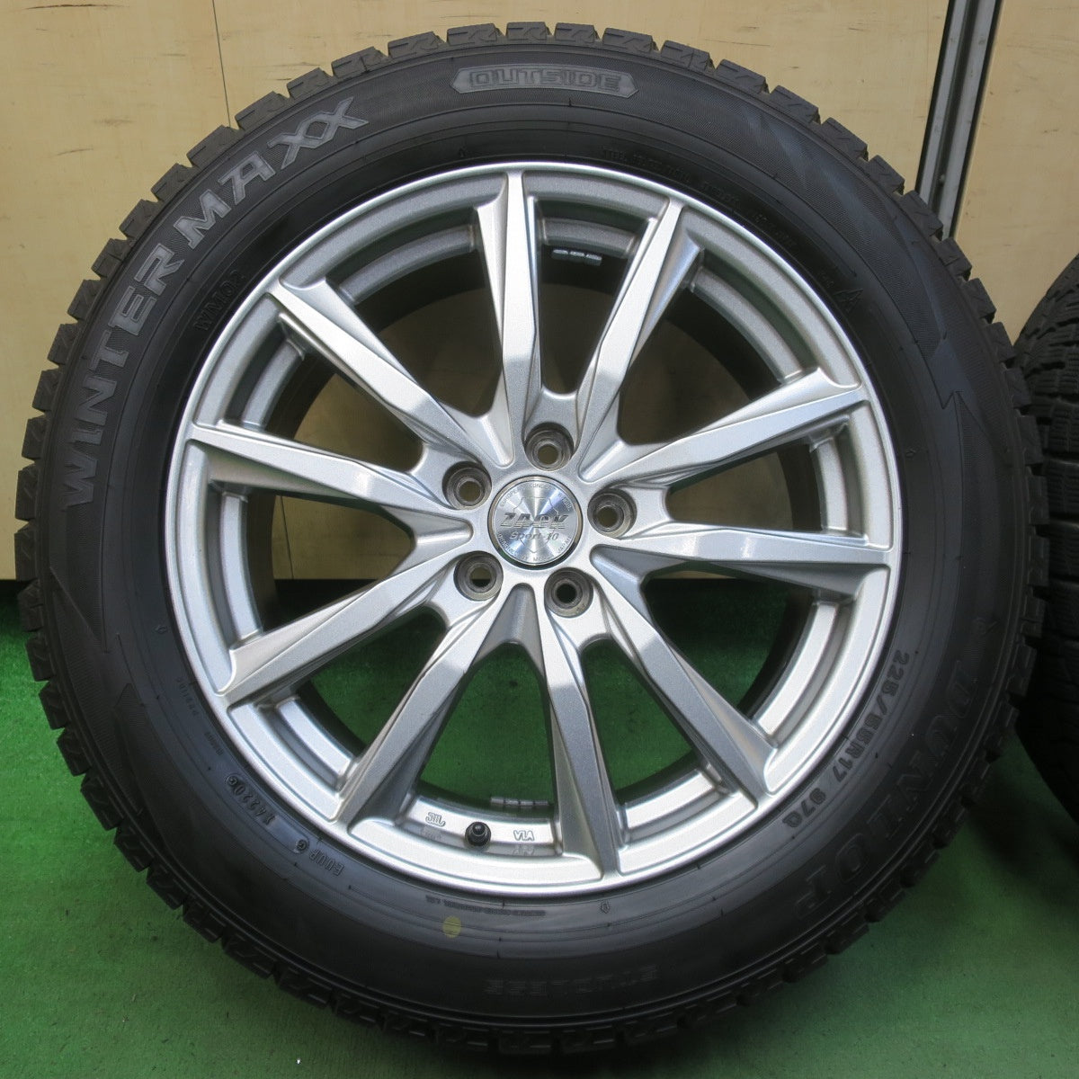 バリ溝!キレイ!9.5分以上★XV 等 225/55R17 スタッドレス ダンロップ ウインターマックス WM02 ZACK Sport-10 MONZA ザック 17インチ PCD100/5H★5090909イス