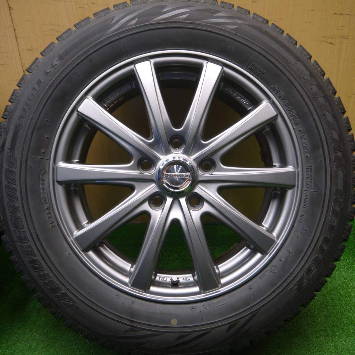 キレイ★スタッドレス 215/60R16 EUROMAGIC BLEST JP ブリヂストン REVO GZ ユーロマジック PCD114.3/5H★4101102Hス