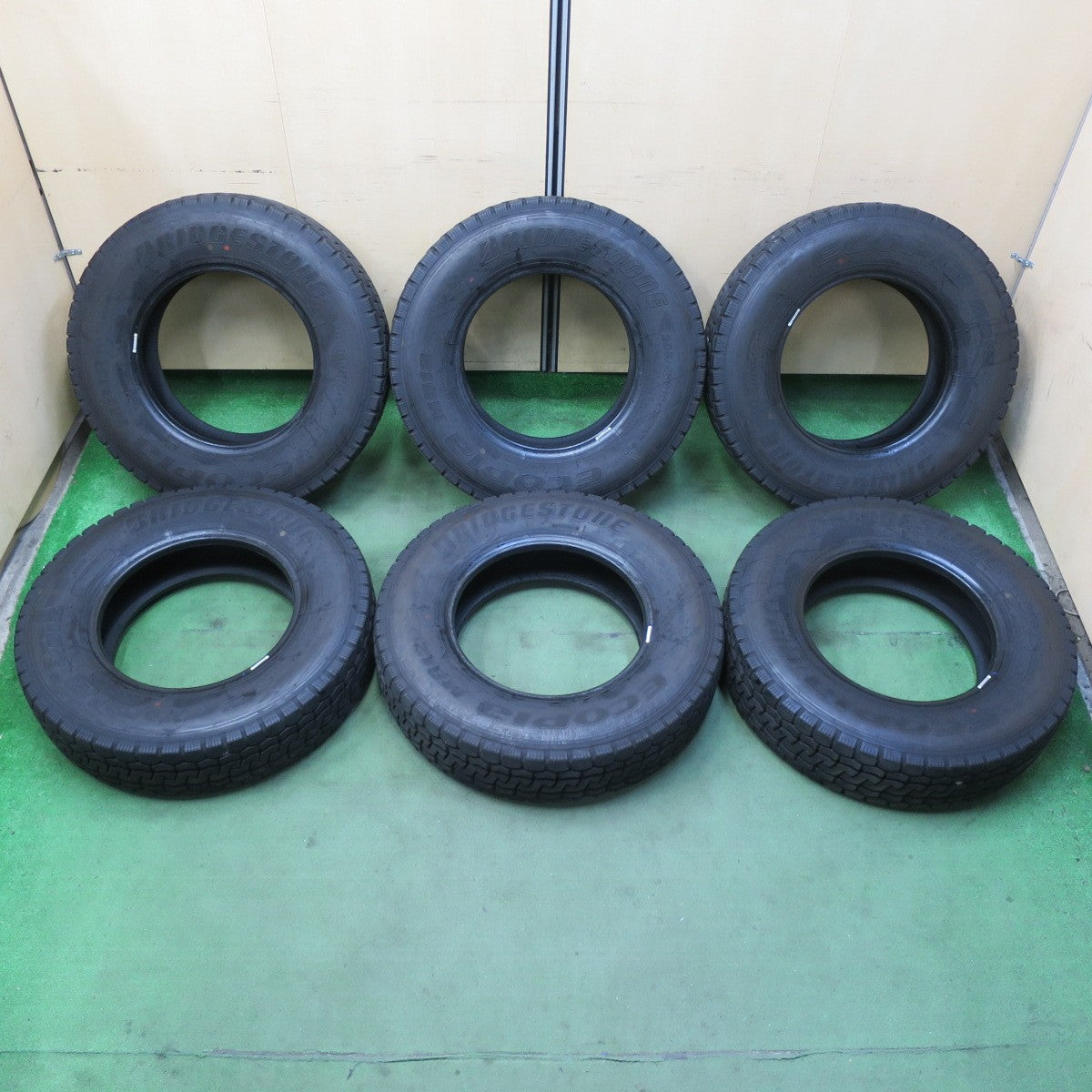 バリ溝!25年!9.5分!6本★トラック タイヤ 205/85R16 117/115N ブリヂストン エコピア M812 ミックス オールシーズン 16インチ★5101004イスタ