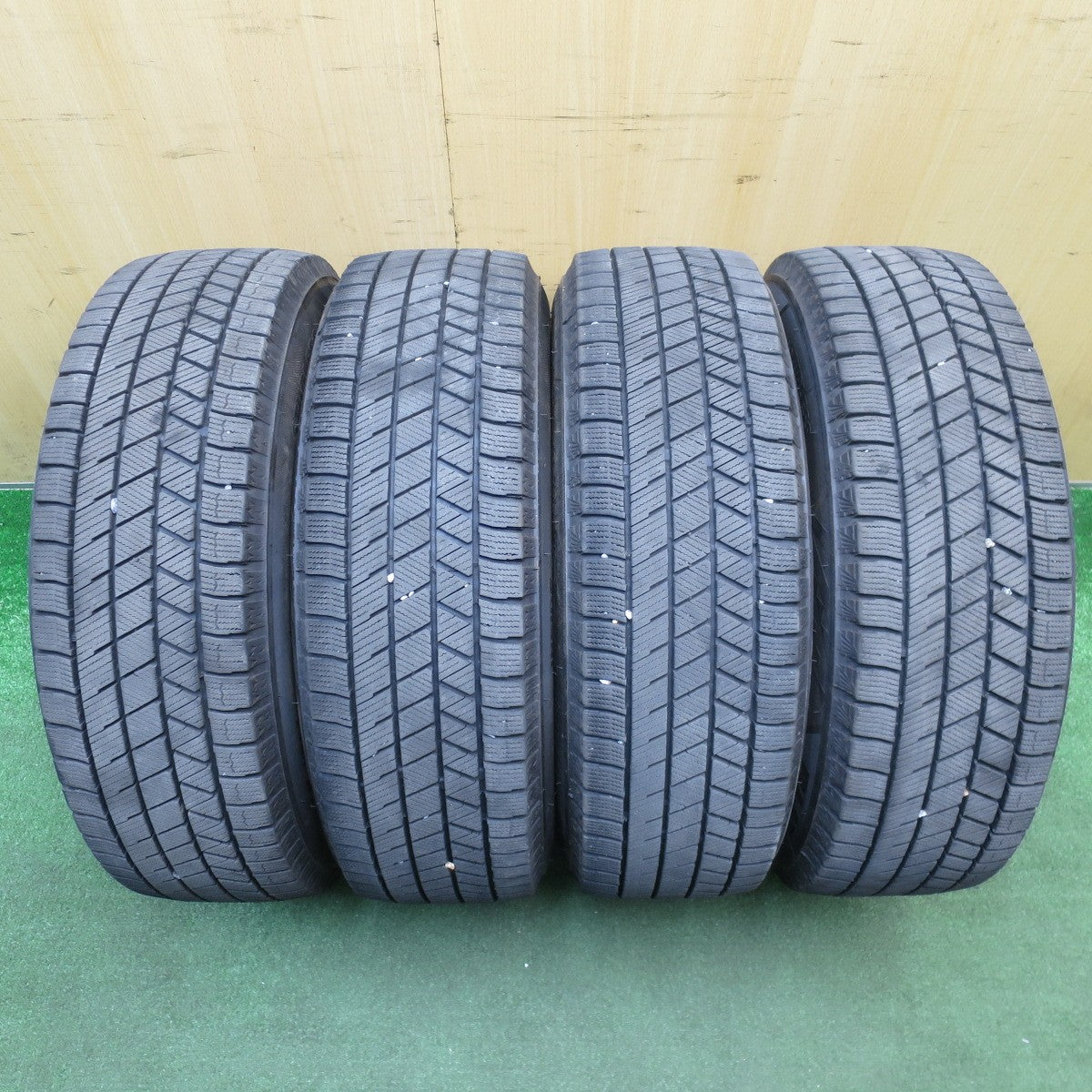 バリ溝!24年!8.5分★スタッドレス 185/65R15 ブリヂストン ブリザック VRX3 ENERGY LINE エナジーライン 15インチ PCD100/4H★6021002NJス