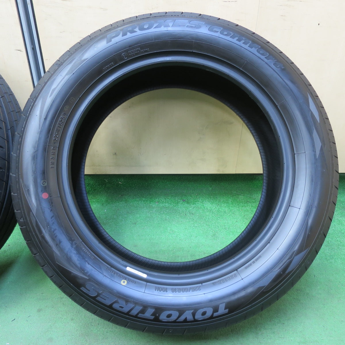 新車外し!25年★225/60R18 トーヨー プロクセス Comfort コンフォート 18インチ タイヤ 40系 アルファード ハリアー RAV4 等★5063008イノタ