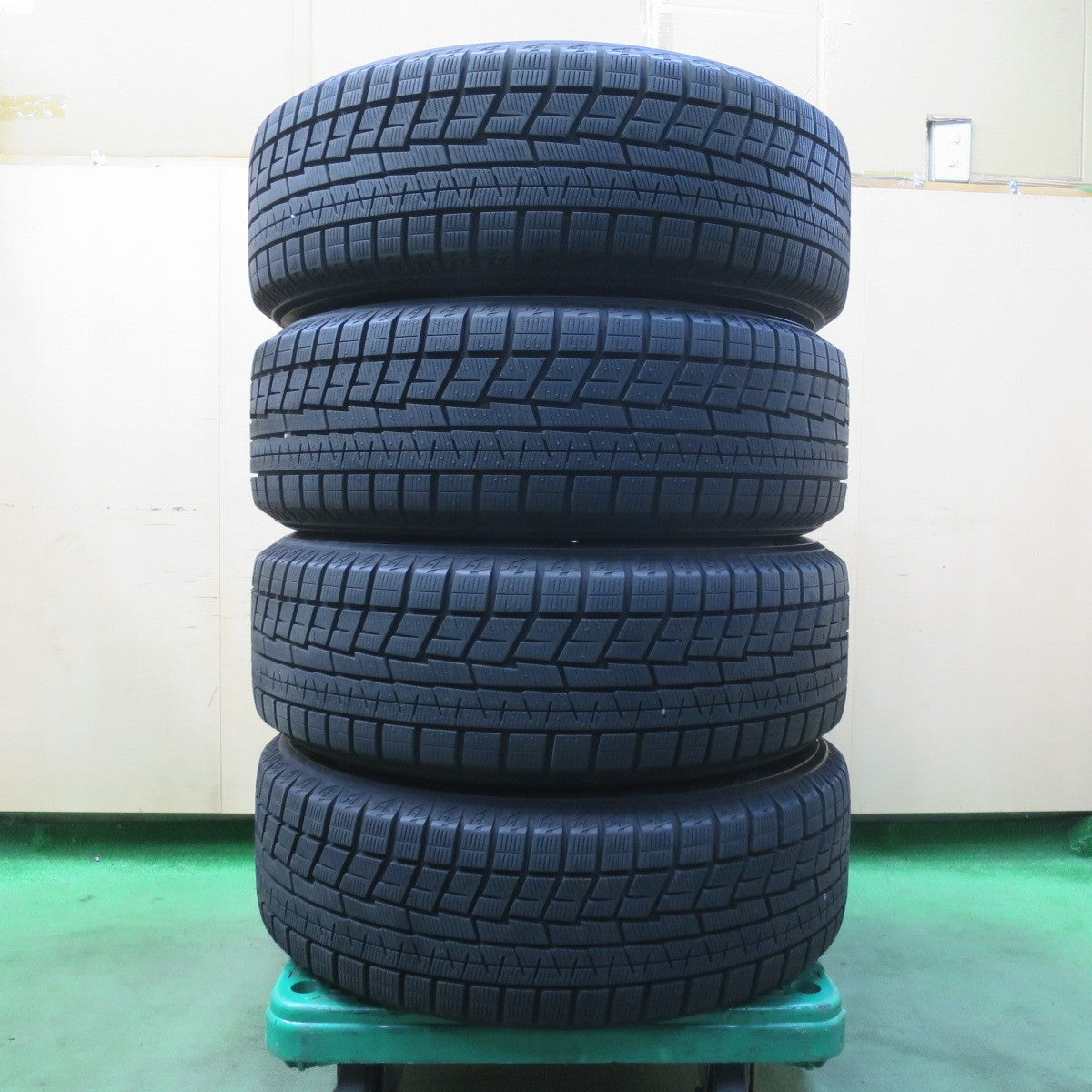 バリ溝!24年!キレイ!ほぼ10分★BADX AMD G-line SP 225/60R17 スタッドレス ヨコハマ アイスガード iG60 17インチ Gライン PCD114.3/5H★5111207イス