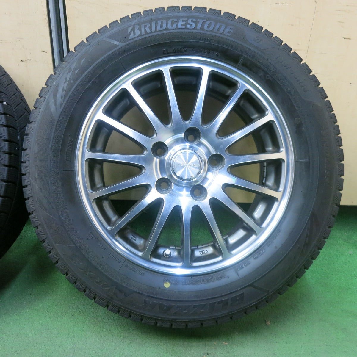 バリ溝!21年!9分★スタッドレス 195/65R15 ブリヂストン ブリザック VRX3 ECO FORME エコフォルム 15インチ PCD114.3/5H★5092902SKス