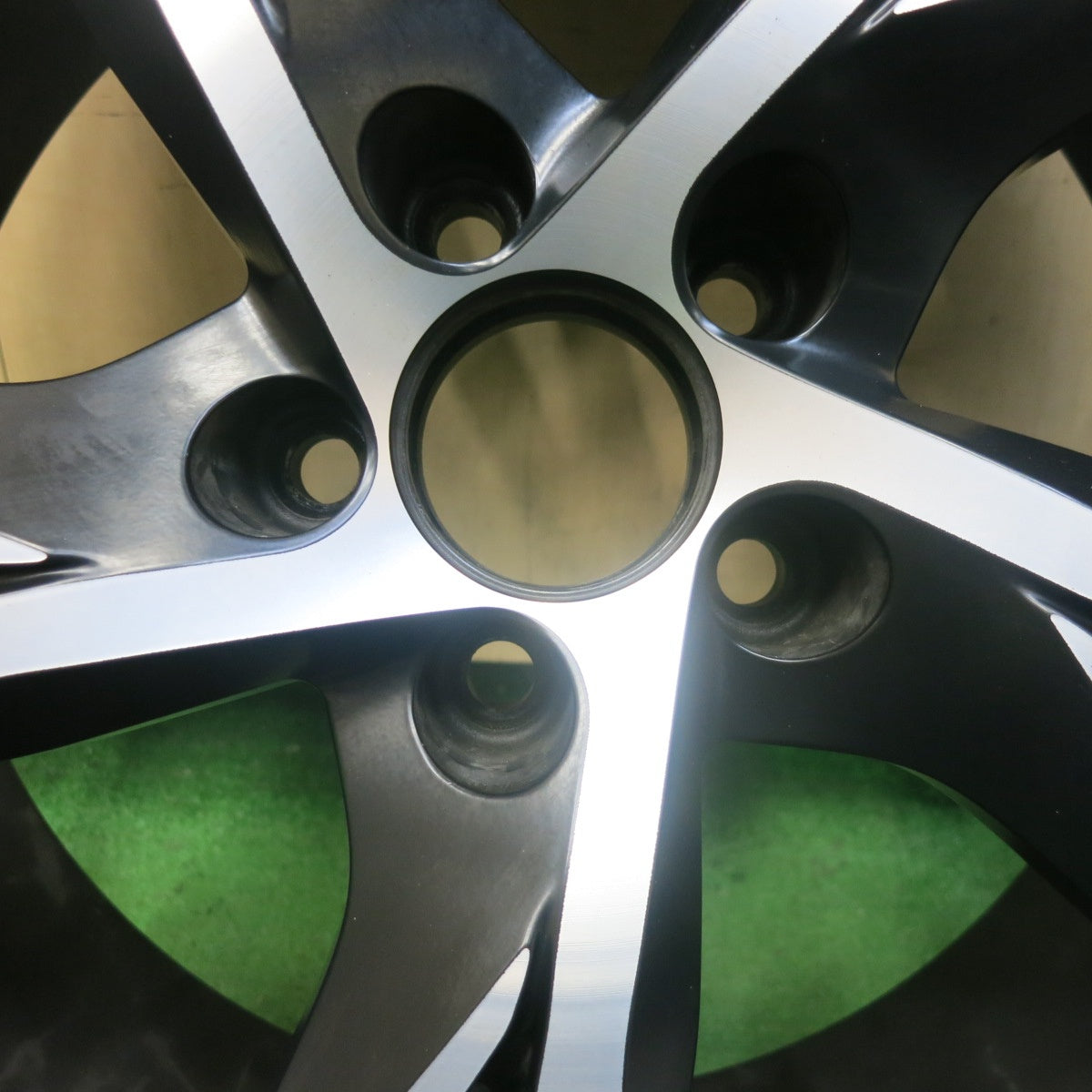 キレイ!21年★ボルボ 等 MAK STOCKHOLM 245/40R19 スタッドレス ブリヂストン ブリザック VRX3 ストックホルム 19インチ PCD108/5H★5100402SKス
