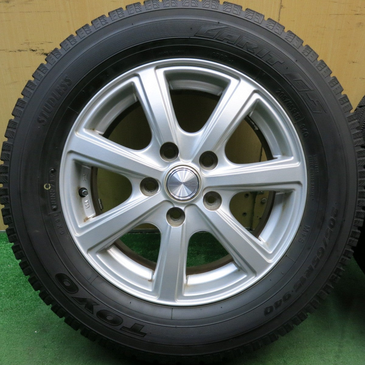 ほぼ未使用★スタッドレス 205/65R15 トーヨー ガリット G5 PRD 社外 アルミ 15インチ PCD114.3/5H★5090410HAス