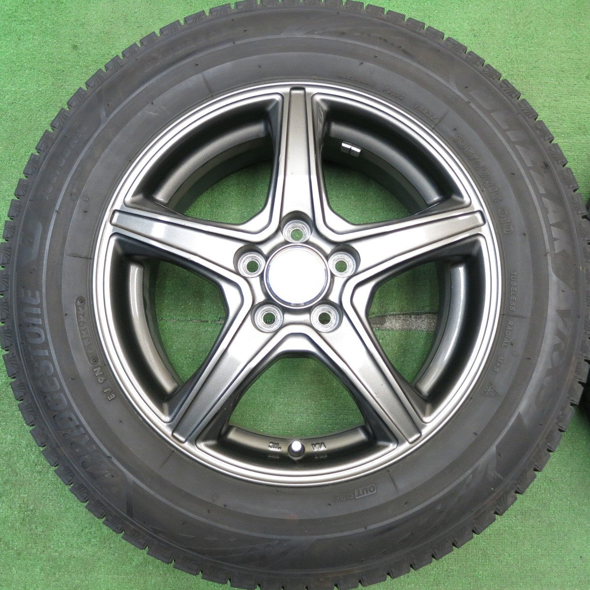 バリ溝!22年!キレイ!9.5分★プリウス 等 195/65R15 スタッドレス ブリヂストン ブリザック VRX3 TOPRUN トップラン 15インチ PCD100/5H★5050309HAス