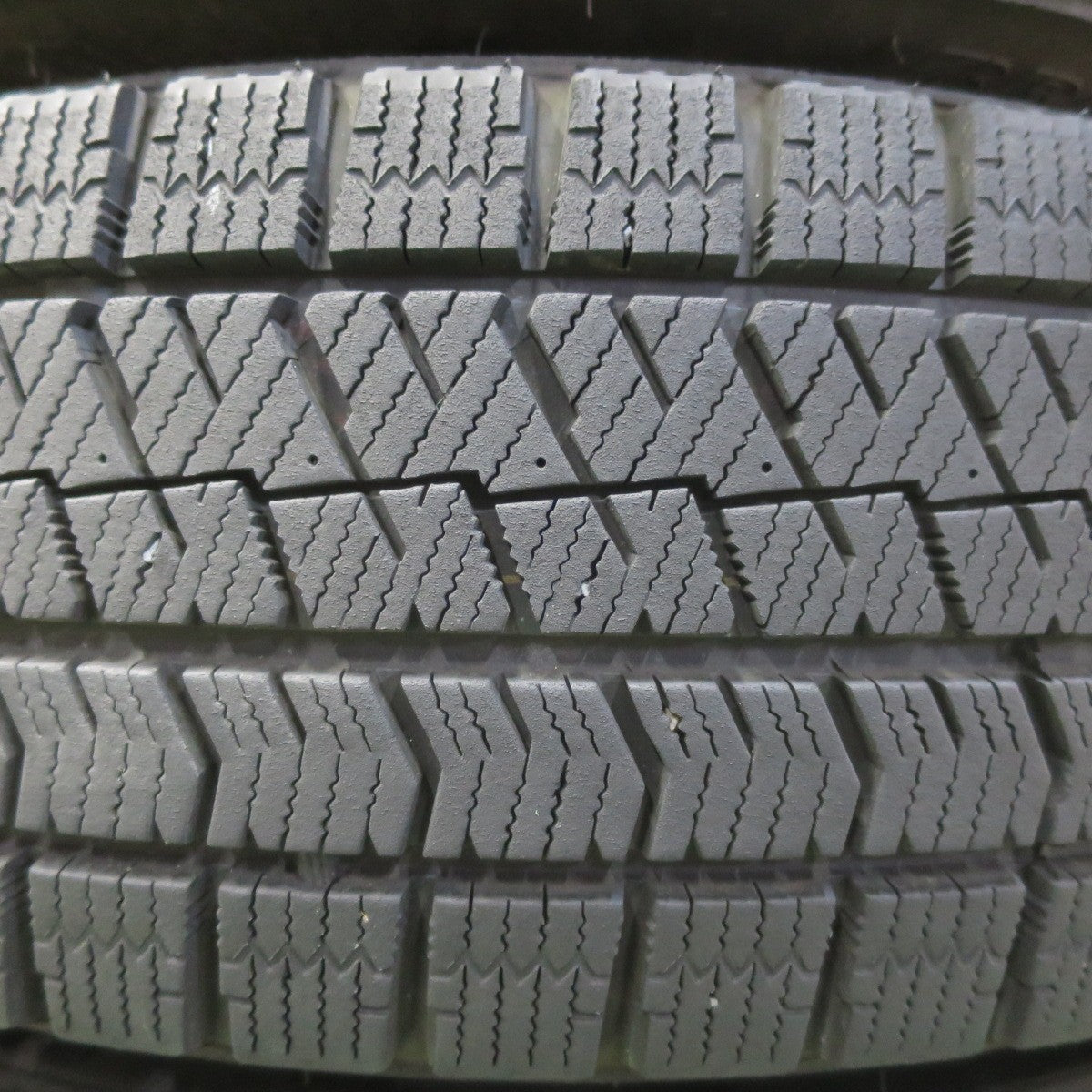 バリ溝!22年!キレイ!8.5分★スタッドレス 185/65R15 ブリヂストン ブリザック VRX2 BALMINUM バルミナ 15インチ PCD100/4H★5051512イス