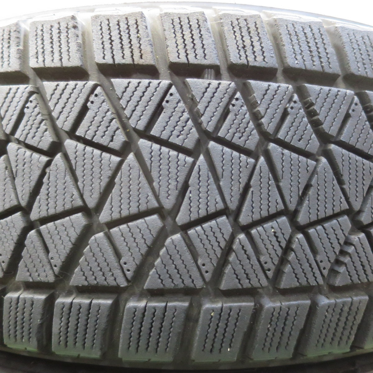 4本価格★ジープ 等 225/60R17 スタッドレス ブリヂストン ブリザック DM-V2 Tirado CROSS La-Strada 阿部商会 17インチ PCD110/5H★5042404イス