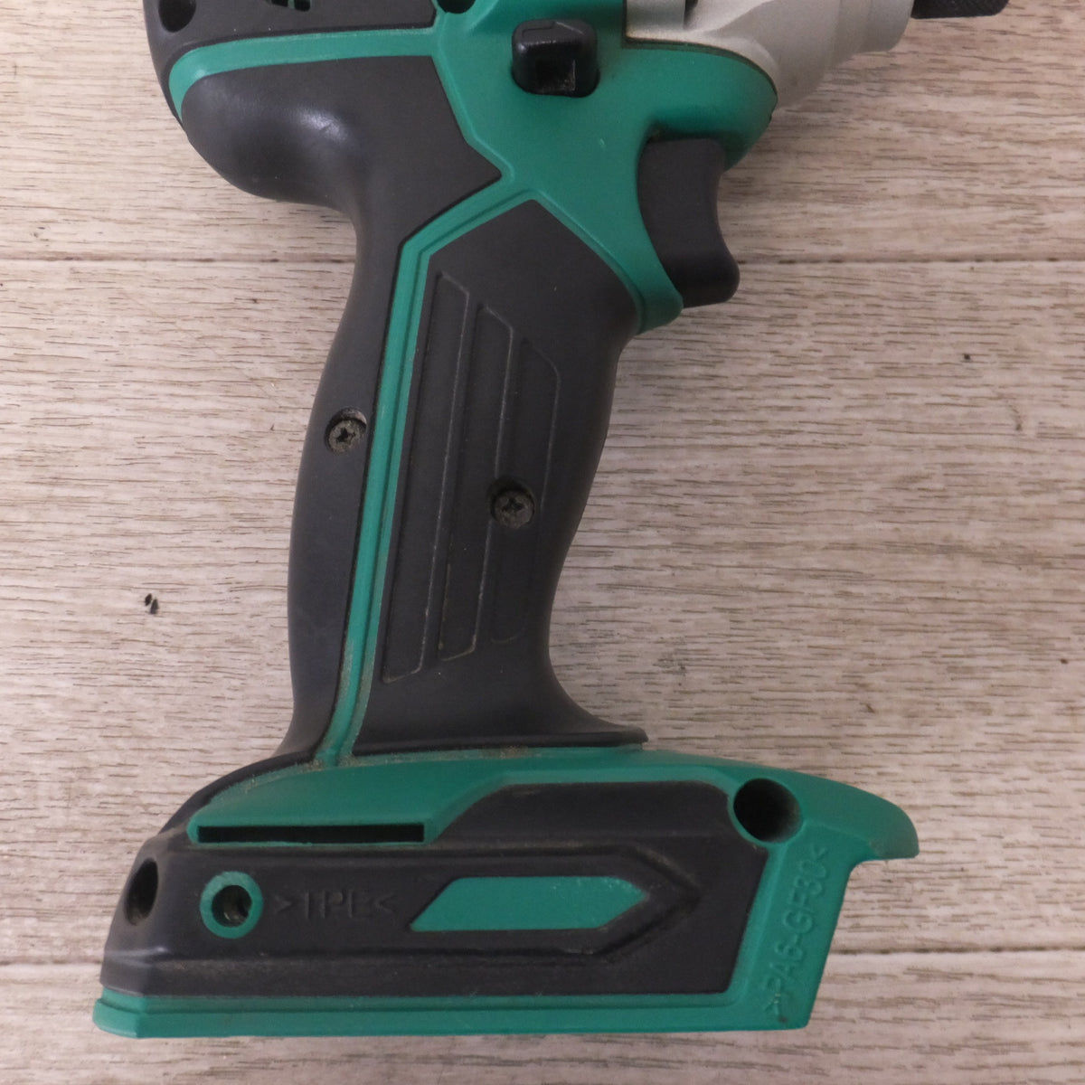 ★マキタ makita 充電式インパクトドライバ M697D 14.4V 本体のみ★