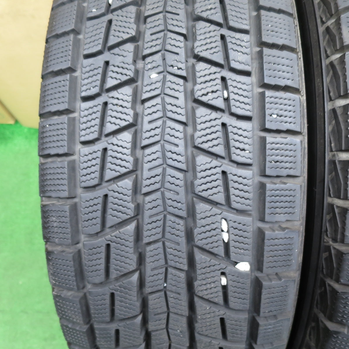 バリ溝!9.5分★スタッドレス 265/70R16 ダンロップ ウインターマックス SJ8 タイヤ 16インチ ハイラックス サーフ パジェロ ランクル 等★6030703NKスタ