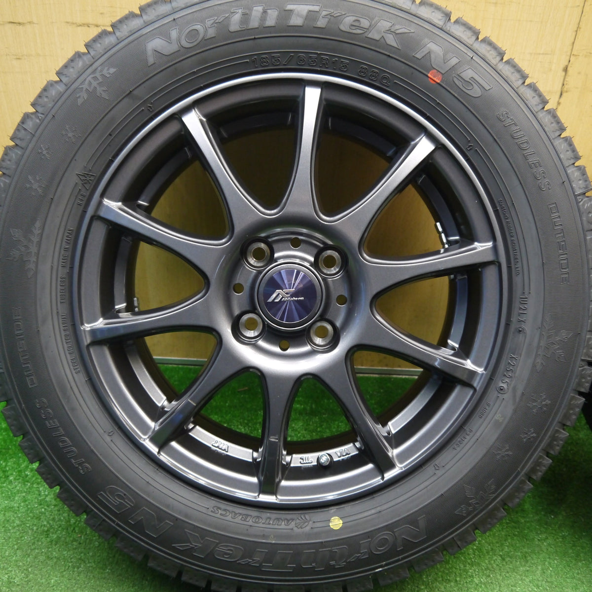 未使用!25年★スタッドレス 185/65R15 オートバックス ノーストレック N5 Abfahren 15インチ PCD100/4H★6012604Hス