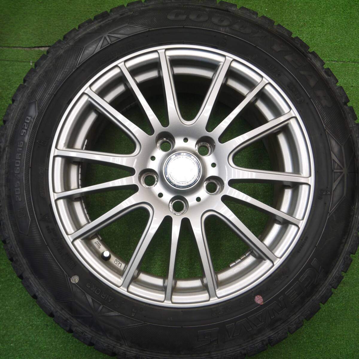 キレイ★スタッドレス 205/60R16 グッドイヤー アイスナビ6 ravrion selzer ラブリオン 16インチ PCD114.3/5H★5010704Hス