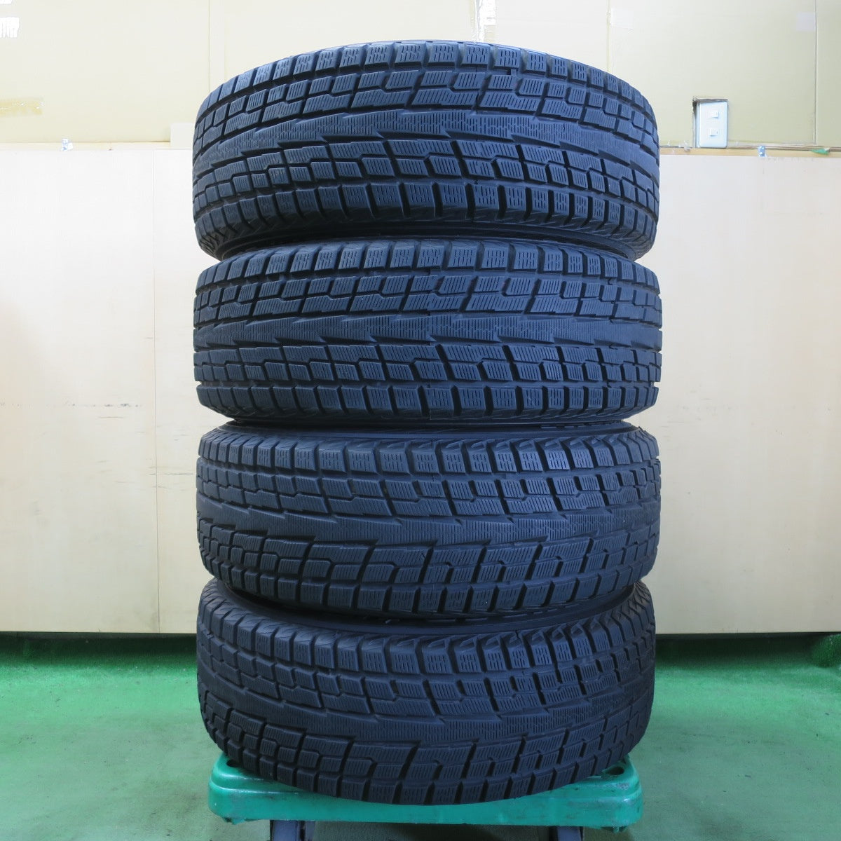 バリ溝!9.5分★スタッドレス 225/65R17 ヨコハマ ジオランダー i/T-S MANARAY SPORT マナレイ スポーツ 17インチ PCD114.3/5H★5051904イス