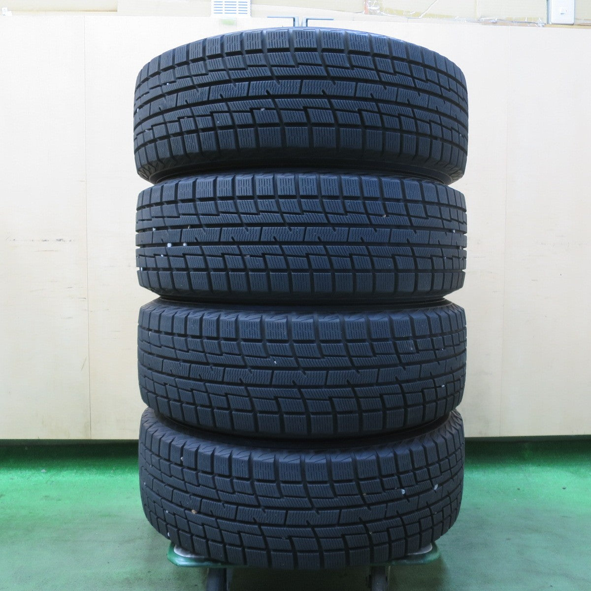 バリ溝!21年!キレイ!9.5分★スタッドレス 205/60R16 プラクティバ アイス BP02 ヨコハマ smart MANARAY SPORT スマート マナレイ 16インチ PCD114.3/5H★5112907イス