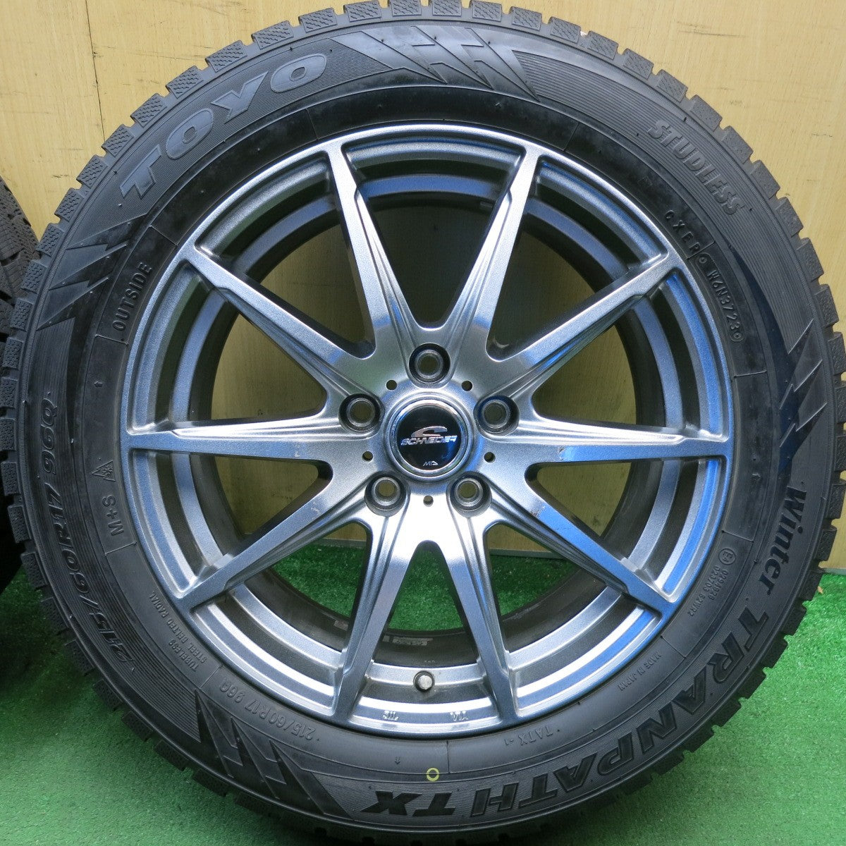 バリ溝!23年!9.5分◎スタッドレス 215/60R17 トーヨー ウインター トランパス TX SCHNEIDER MiD シュナイダー 17インチ PCD114.3/5H◎6100801HAス