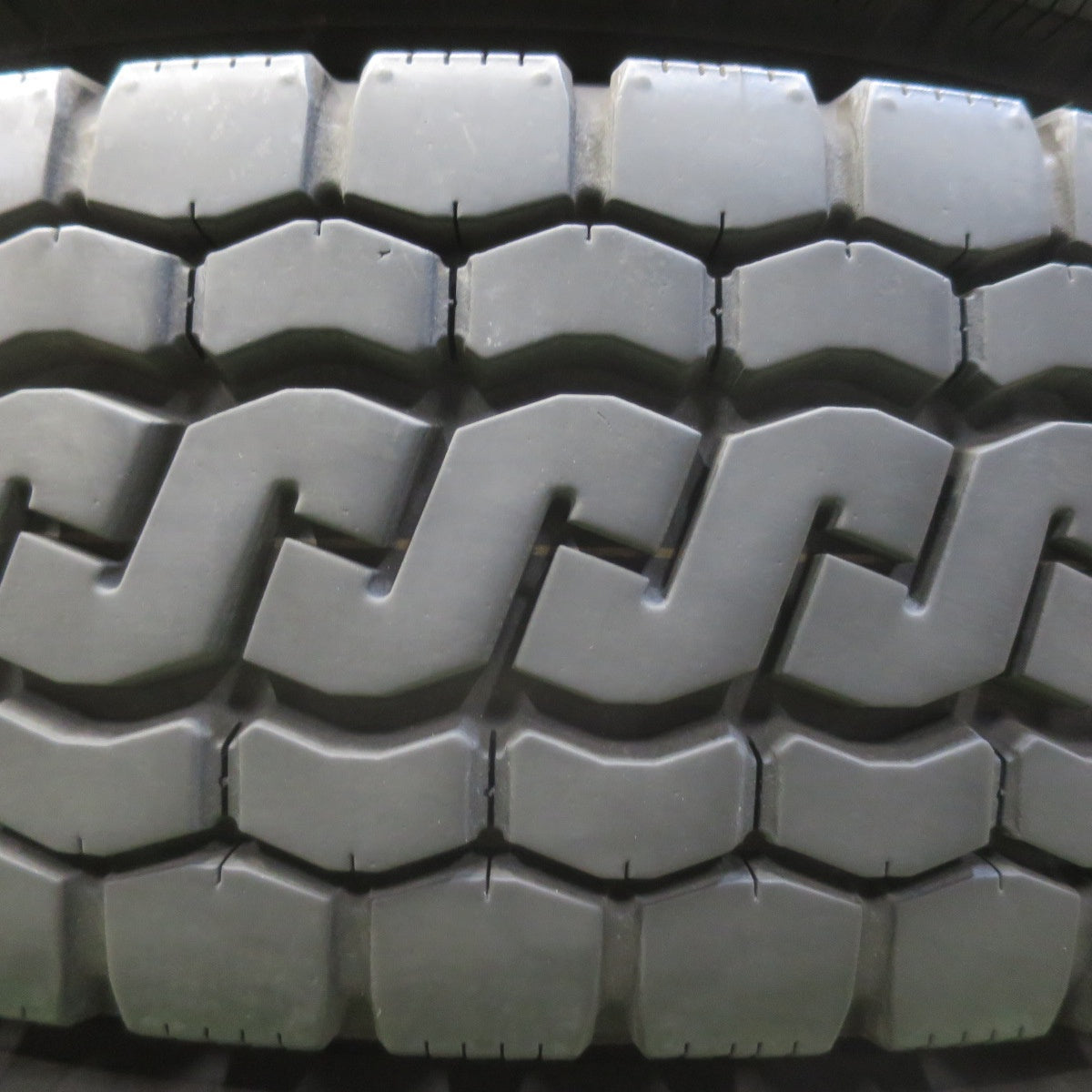 バリ溝!25年!9分!6本★トラック タイヤ 205/85R16 117/115N ブリヂストン エコピア M812 ミックス オールシーズン 16インチ★5102306イスタ