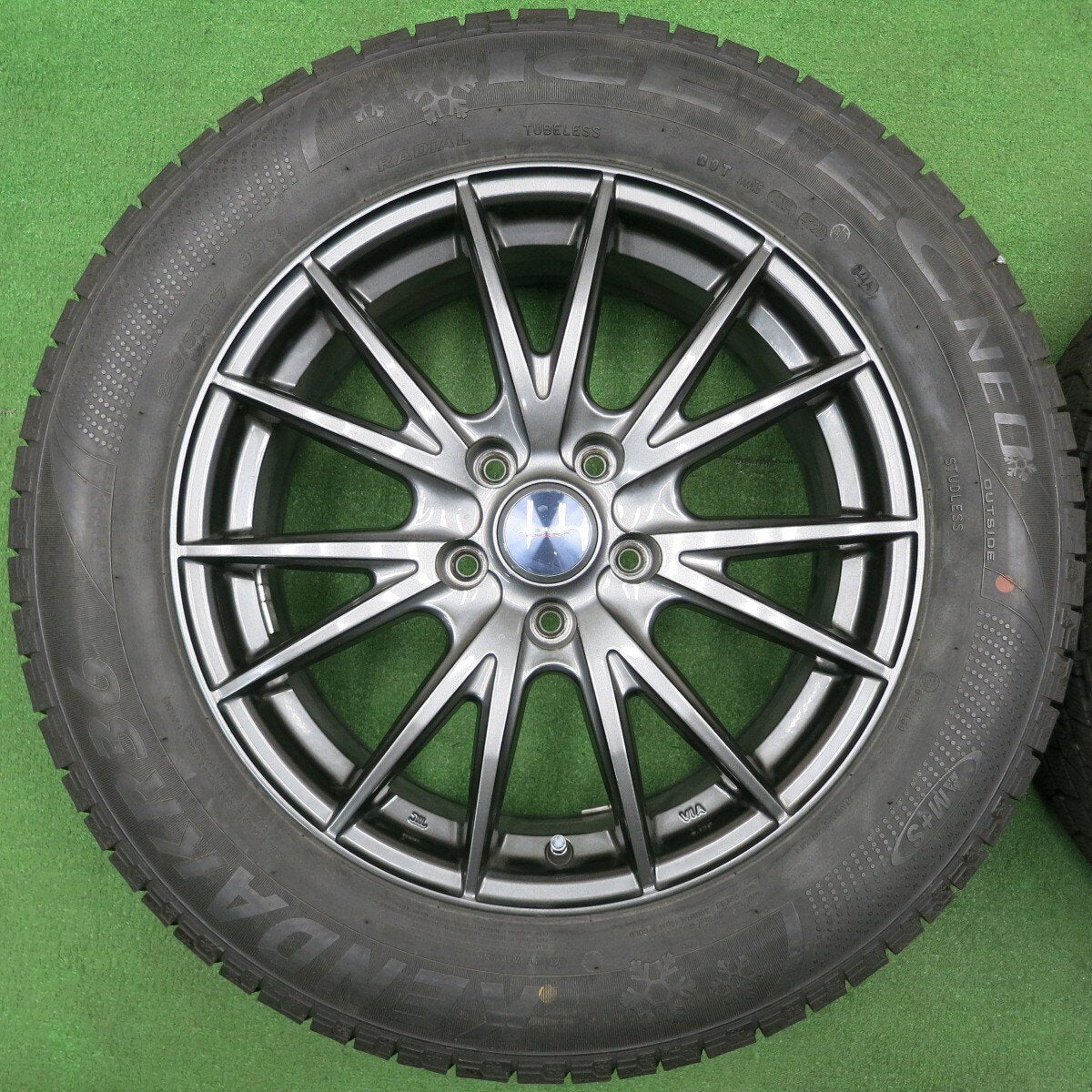 バリ溝!キレイ!9分★スタッドレス 225/60R17 ケンダ KR36 アイステック ネオ VELVA SPORT ヴェルヴァ 17インチ PCD114.3/5H★5012102NJス