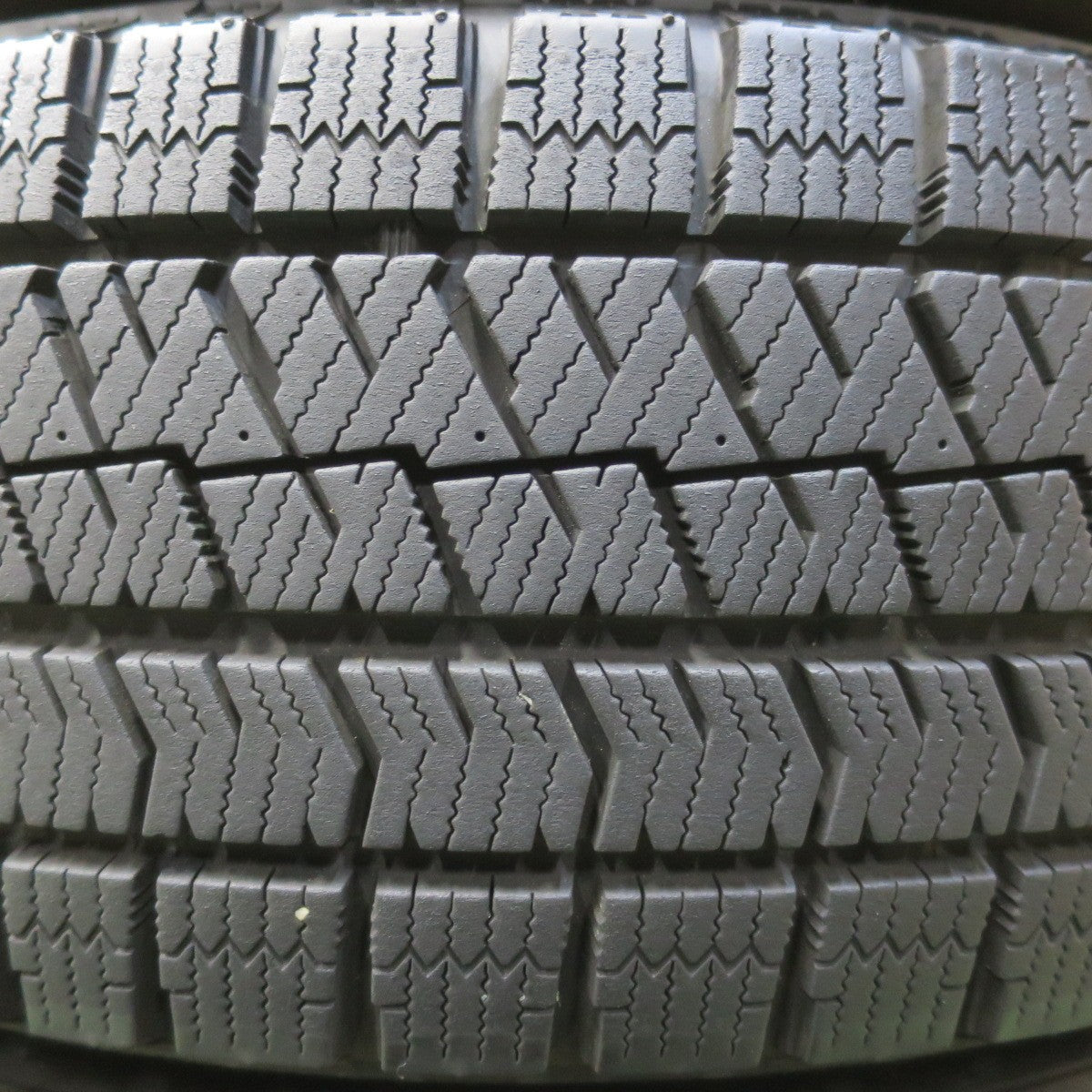 バリ溝!キレイ!9分◎スタッドレス 195/65R16 ブリヂストン ブリザック VRX2 MANARAY SPORT マナレイ スポーツ 16インチ PCD100/4H◎6101605イス
