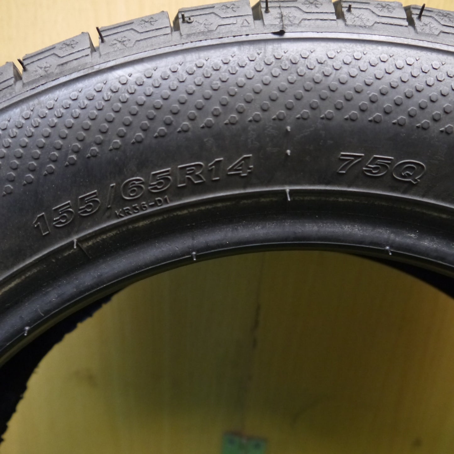 バリ溝!23年!9.5分!1本★スタッドレス 155/65R14 ケンダ KR36 アイステック ネオ タイヤ 14インチ タント ワゴンR N-BOX ラパン スペーシア 等★5060907Hスタ