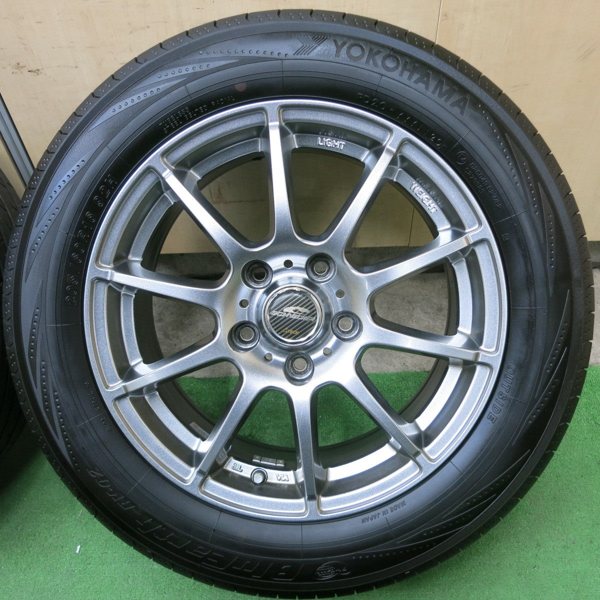 キレイ★205/60R16 ヨコハマ ブルーアース RV-02 SCHNEIDER ATECH シュナイダー 16インチ PCD114.3/5H★5041602ナノ