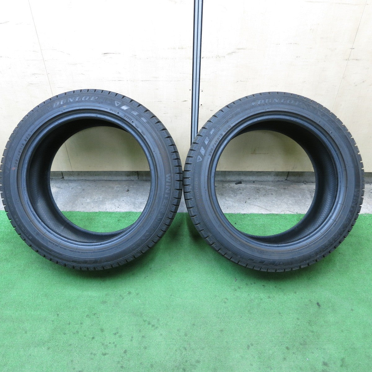 バリ溝!22年!9.5分以上!2本★スタッドレス 255/45R18 ダンロップ ウインターマックス 03 タイヤ 18インチ ベンツ BMW 等★5073004ナスタ