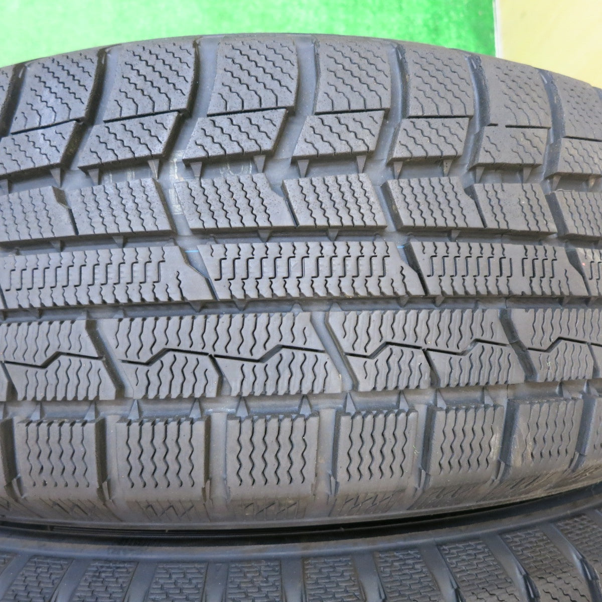 バリ溝!21年!キレイ!9.5分以上★スタッドレス 195/65R15 トーヨー ウインター トランパス TX NEXTA ネクスタ 15インチ PCD114.3/5H★5050406NJス