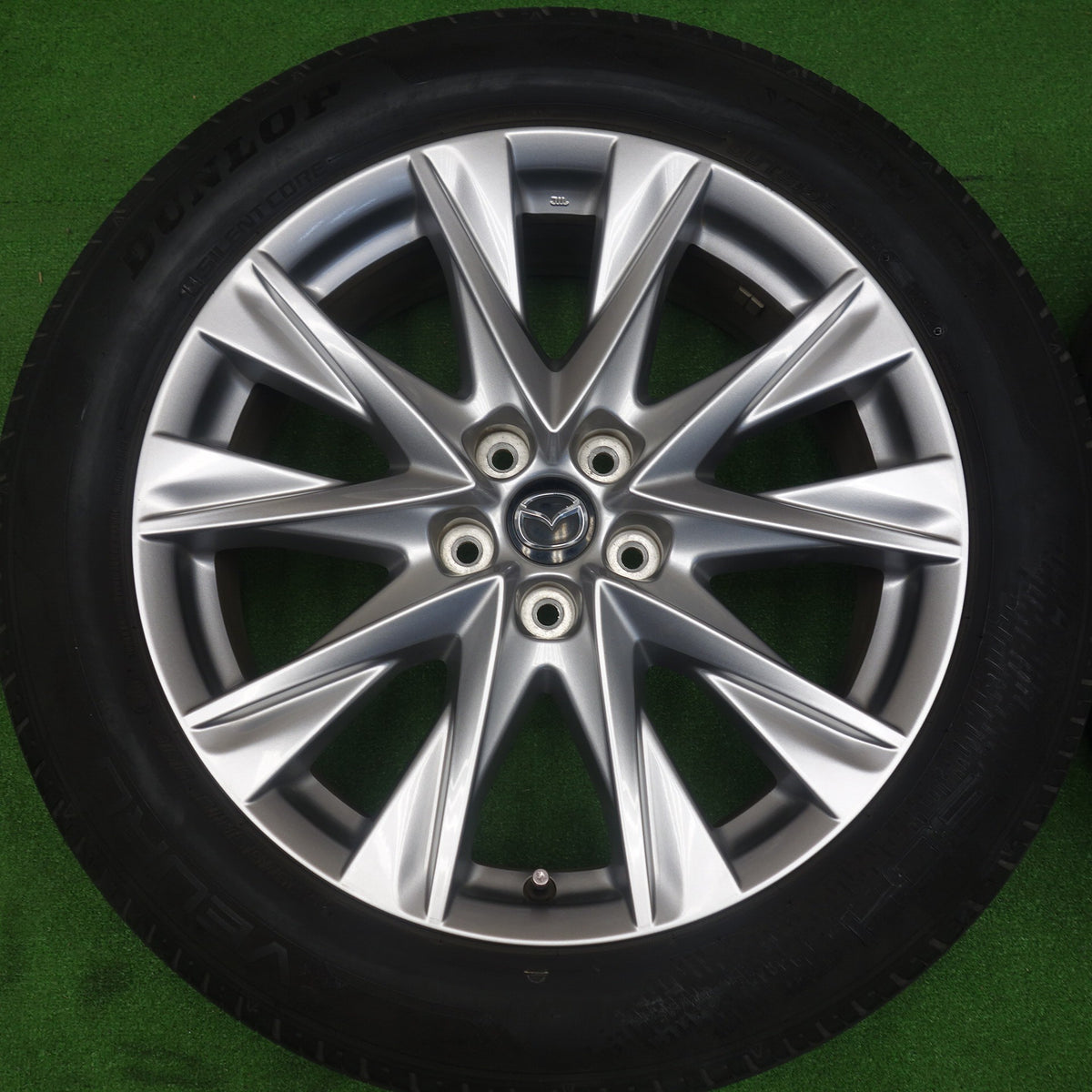 4本価格!22年★マツダ CX-8 Lパッケージ 純正 225/55R19 ダンロップ VEURO VE304 19インチ CX8 PCD114.3/5H★6040702KTノ