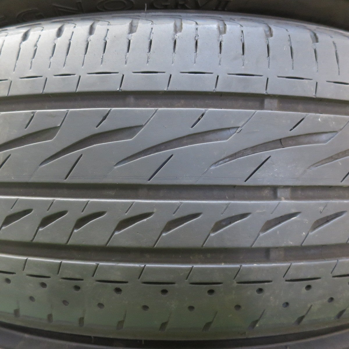 4本価格!23年★225/60R17 ブリヂストン レグノ GRV2 タイヤ 17インチ エクストレイル アルファード ハリアー フォレスター XV 等★5041813イノタ