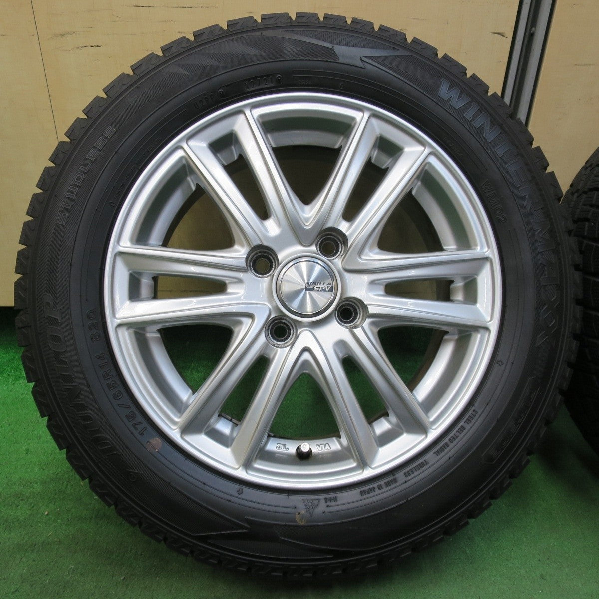 バリ溝!21年!キレイ!9.5分★スタッドレス 175/65R14 ダンロップ ウインターマックス WM02 SIBILLA NEXT ST-V シビラ 14インチ PCD100/4H★5012713イス
