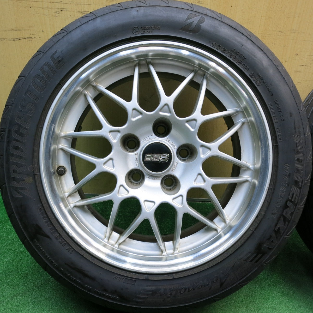 バリ溝!21年!9.5分★日産 スカイライン 等 純正 BBS CG26 205/55R16 ブリヂストン ポテンザ RE004 16インチ PCD114.3/5H★5052501HAノ