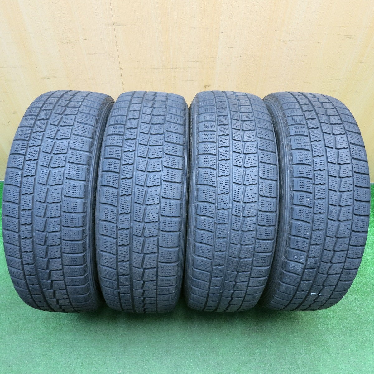 4本価格★スタッドレス 215/60R17 ダンロップ ウインターマックス WM01 JOKER ジョーカー 17インチ PCD114.3/5H★5121808HAス