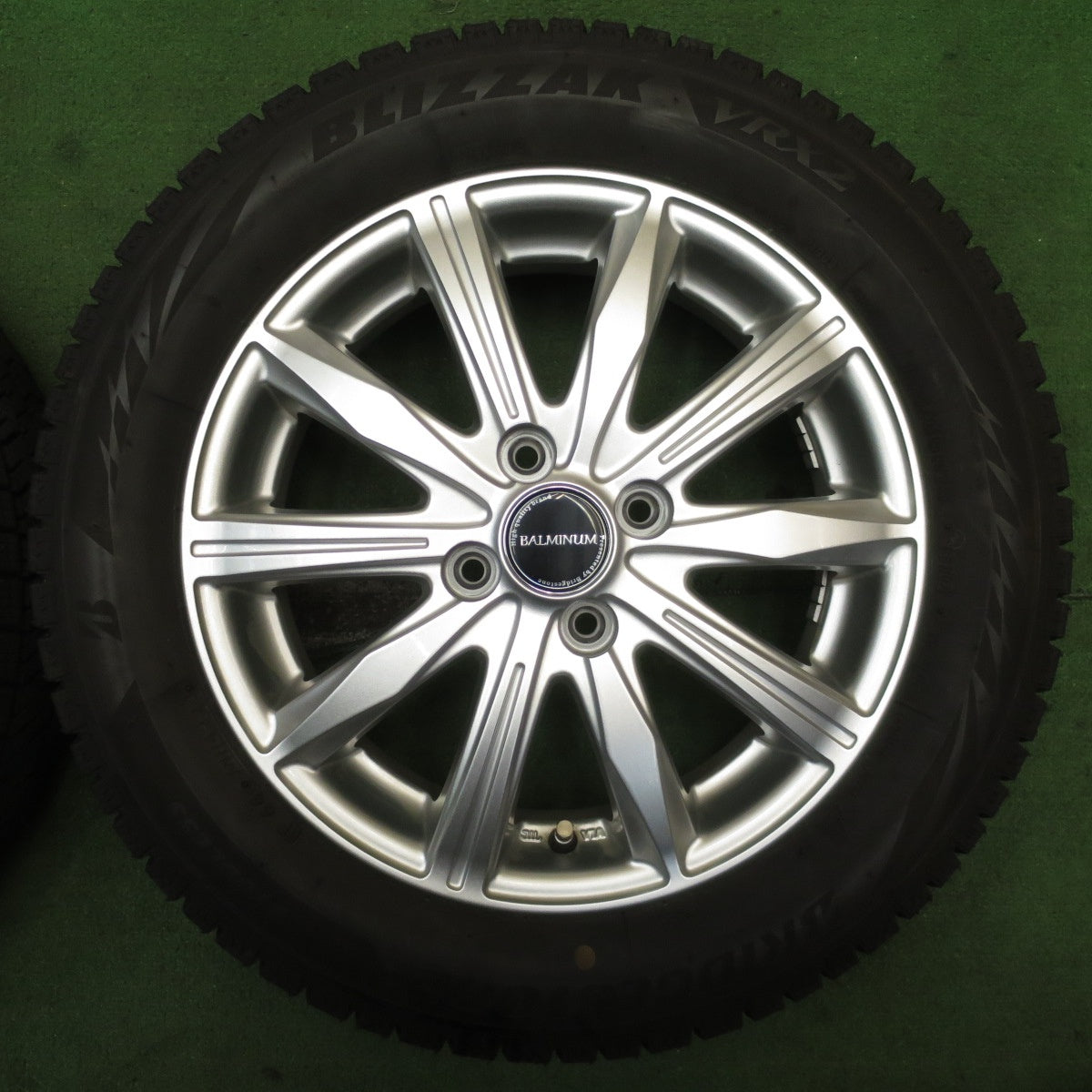 バリ溝!23年!キレイ!9.5分★スタッドレス 165/65R15 ブリヂストン ブリザック VRX2 BALMINUM バルミナ 15インチ タフト 等 軽サイズ PCD100/4H★5060203NJス