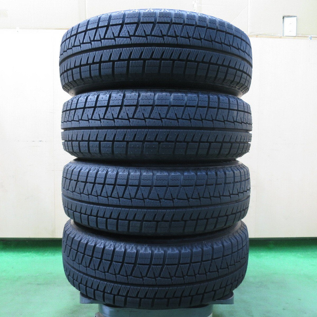 超バリ溝!キレイ!ほぼ10分★スタッドレス 195/65R15 ブリヂストン アイスパートナー2 Stranger ストレンジャー 15インチ PCD114.3/5H★5021118イス