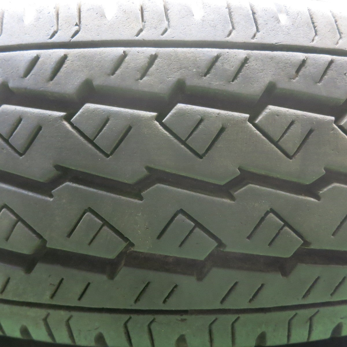 バリ溝!9.5分★195/80R15 107/105L ブリヂストン V600 KAZERA H200 MONZA カゼラ モンツァ 15インチ PCD139.7/6H★5052405HAノ