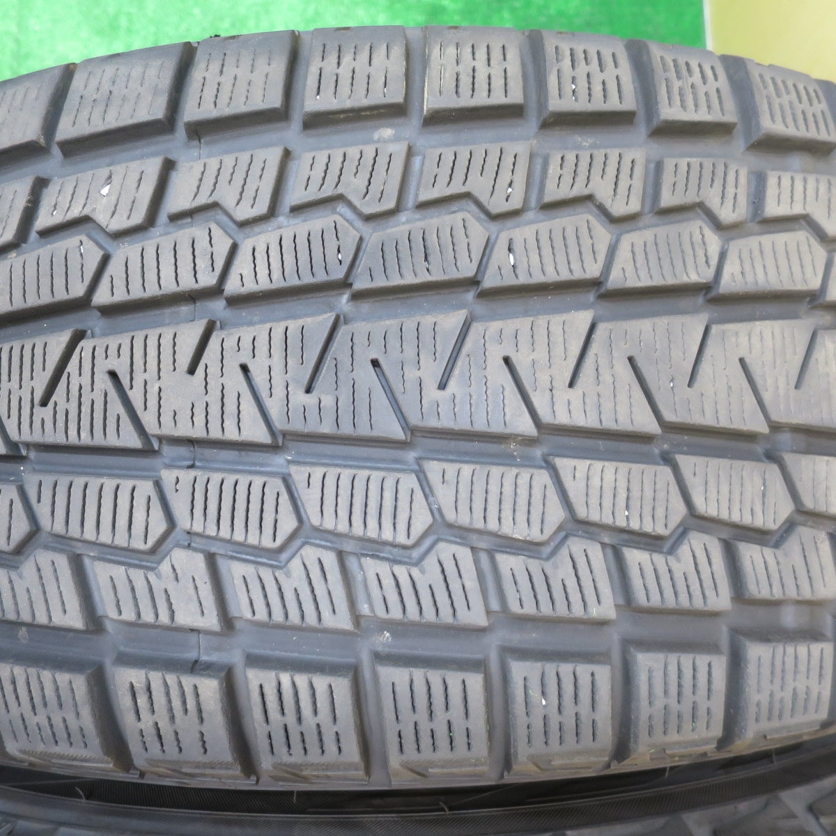バリ溝!22年!キレイ!9.5分★スタッドレス 265/65R17 ヨコハマ アイスガード G075 MAD CROSS WOLF マッドクロス ウルフ 17インチ PCD139.7/6H★5101701NJス