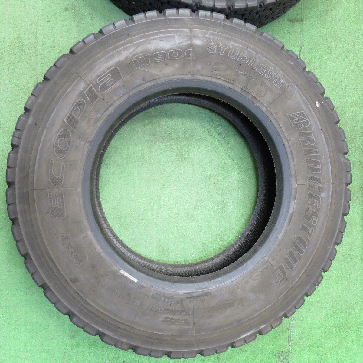 4本価格!22年★トラック タイヤ 225/80R17.5 123/122L スタッドレス ブリヂストン エコピア W901 Z 17.5インチ★5011510イスタ