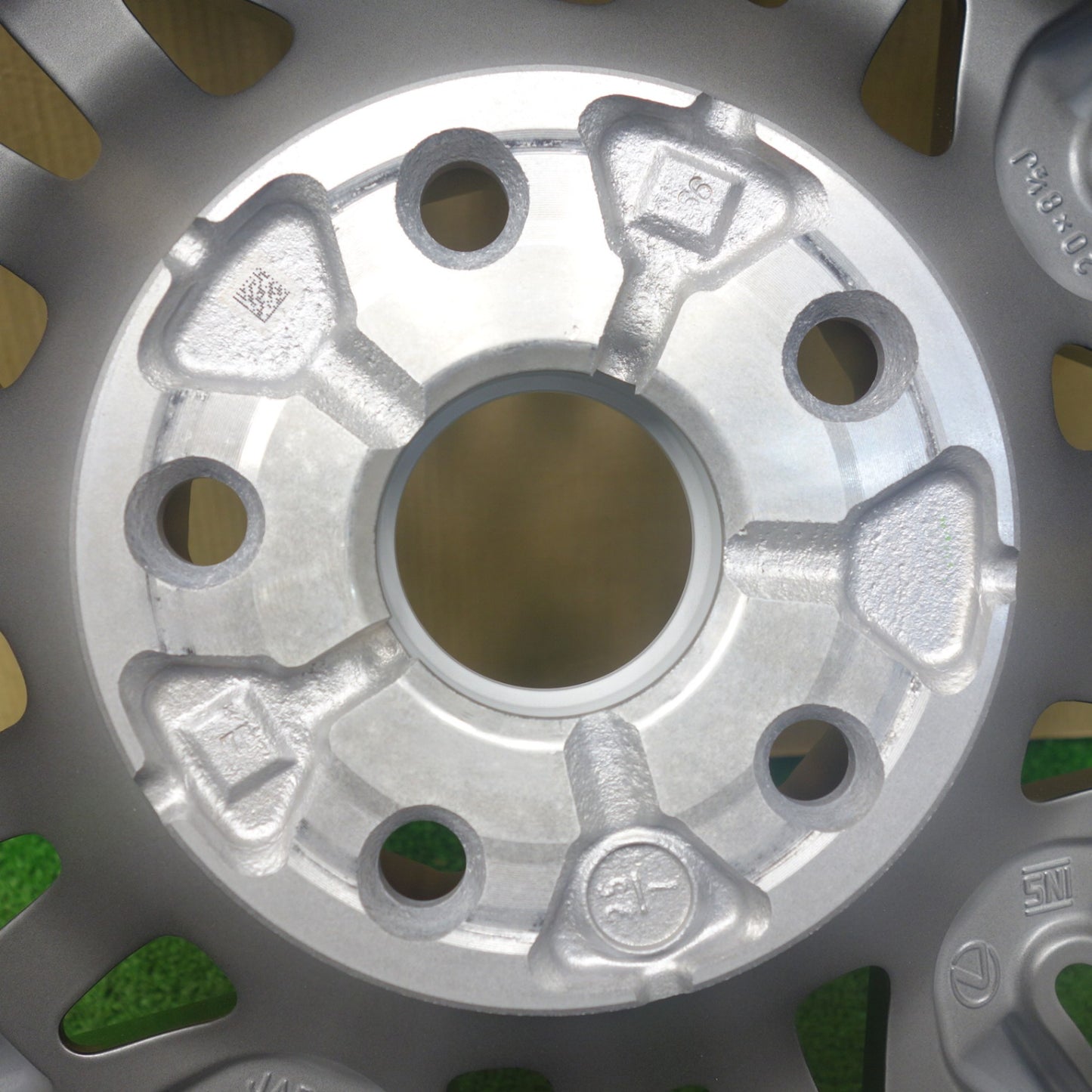新車外し★レクサス LS 純正 OP ハイパー クロム メタリック ホイール 20インチ 20×8.5J PCD120/5H★6022102KTホ