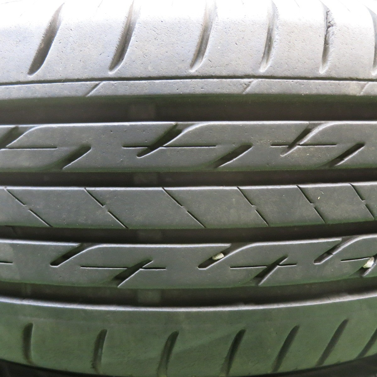 バリ溝!21年!9.5分★195/65R15 ブリヂストン ネクストリー エコピア タイヤ 15インチ プリウス ノア ヴォクシー セレナ 等★5071711HAノタ