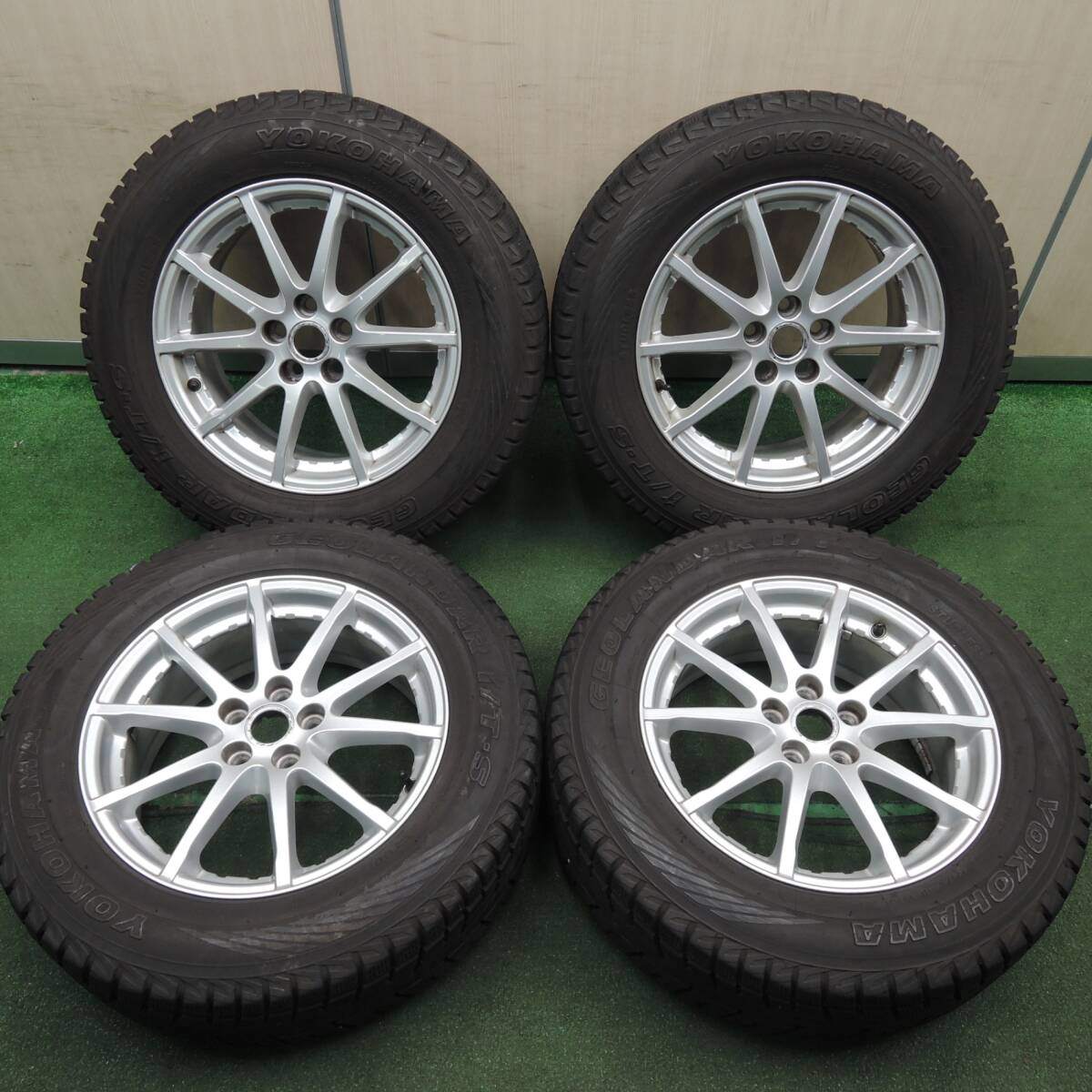 バリ溝!9.5分★スタッドレス ランドローバー イヴォーグ 純正 ATS 225/65R17 ヨコハマ ジオランダー i/T-S 108/5★4030207HAス